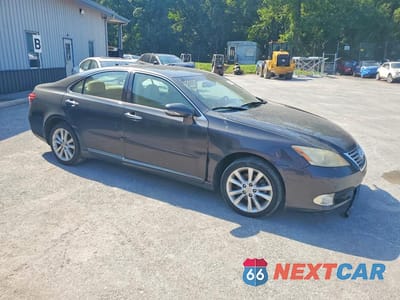 Czwarte zdjęcie samochodu z boku: 2011 LEXUS ES 350 VIN:JTHBK1EGXB2463252 - miniatura
