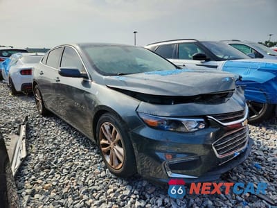 Czwarte zdjęcie samochodu z boku: 2017 CHEVROLET MALIBU LT VIN:1G1ZE5ST9HF189617 - miniatura
