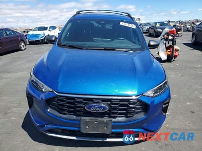 Piąte zdjęcie samochodu w środku: 2023 FORD ESCAPE ST LINE VIN:1FMCU0MN4PUA67464 - miniatura