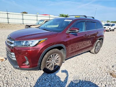 2017 TOYOTA HIGHLANDER XLE 5TDJZRFH4HS450979 - główne zdjęcie licytacji z USA - miniatura