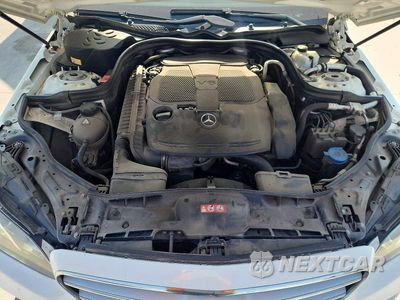Zdjęcie 11 z 12 samochodu: 2014 MERCEDES-BENZ E 350 VIN:WDDHF5KB9EA845935 - miniatura