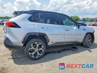 Trzecie zdjęcie samochodu z tyłu: 2024 TOYOTA RAV4 PRIME XSE VIN:JTMFB3FV0RD233651 - miniatura