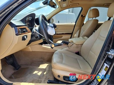Zdjęcie 7 z 13 samochodu: 2011 BMW 328 XI VIN:WBAPK7G5XBNN78483 - miniatura