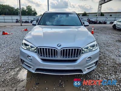 Piąte zdjęcie samochodu w środku: 2017 BMW X5 SDRIVE35I VIN:5UXKR2C37H0X07087 - miniatura