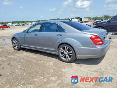Drugie zdjęcie samochodu z przodu: 2012 MERCEDES-BENZ S 550 VIN:WDDNG7DB4CA437719 - miniatura