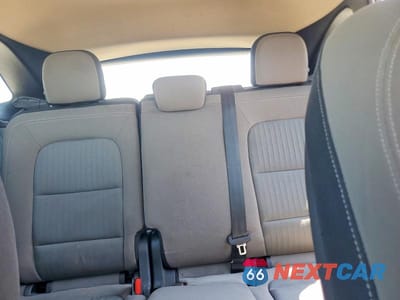 Zdjęcie 10 z 13 samochodu: 2020 FORD ESCAPE S VIN:1FMCU0F66LUC41437 - miniatura