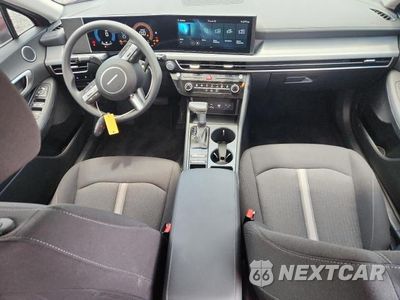 Zdjęcie 8 z 12 samochodu: 2026 HYUNDAI SONATA SE VIN:KMHL24JA2TA556617 - miniatura