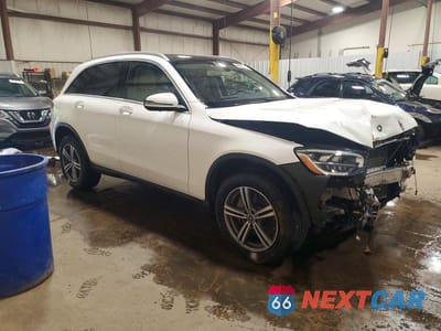 Czwarte zdjęcie samochodu z boku: 2020 MERCEDES-BENZ GLC 300 4MATIC VIN:WDC0G8EB6LF749109 - miniatura