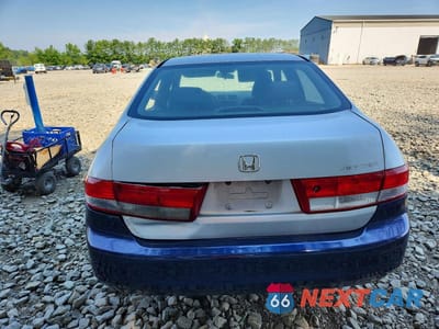 Zdjęcie 6 z 12 samochodu: 2003 HONDA ACCORD VIN:1HGCM56653A054758 - miniatura