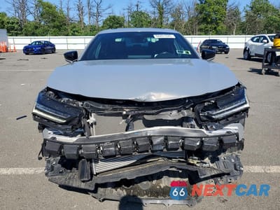Piąte zdjęcie samochodu w środku: 2024 ACURA TLX A-SPEC VIN:19UUB6F58RA001522 - miniatura