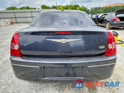 Zdjęcie 6 z 12 samochodu: 2010 CHRYSLER 300 TOURING VIN:2C3CA5CV6AH164935 - miniatura