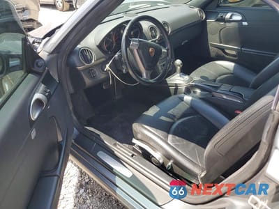 Zdjęcie 8 z 12 samochodu: 2005 PORSCHE BOXSTER VIN:WP0CA298X5U711607 - miniatura