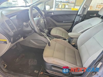 Zdjęcie 7 z 12 samochodu: 2014 KIA FORTE LX VIN:KNAFX4A6XE5093150 - miniatura