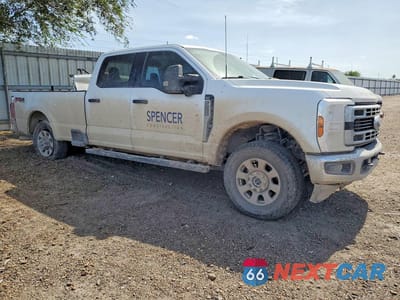 Czwarte zdjęcie samochodu z boku: 2024 FORD F250 SUPER DUTY VIN:1FT8W2BN1RED64689 - miniatura
