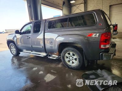 Drugie zdjęcie samochodu z przodu: 2010 GMC SIERRA K1500 SLE VIN:1GTSKVE37AZ113637 - miniatura