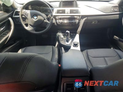 Zdjęcie 8 z 12 samochodu: 2018 BMW 320 I VIN:WBA8E1G52JNU90308 - miniatura
