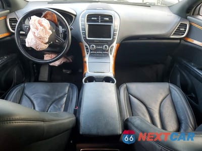 Zdjęcie 8 z 13 samochodu: 2018 LINCOLN MKX RESERVE VIN:2LMPJ6LRXJBL43195 - miniatura