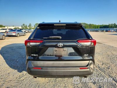 Zdjęcie 6 z 13 samochodu: 2021 TOYOTA RAV4 XLE VIN:2T3W1RFV9MW112697 - miniatura