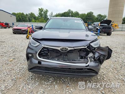 Piąte zdjęcie samochodu w środku: 2023 TOYOTA HIGHLANDER LE VIN:5TDKDRBH1PS517996 - miniatura