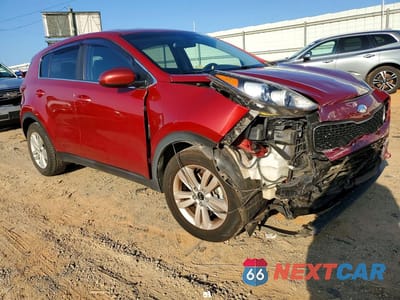 Czwarte zdjęcie samochodu z boku: 2019 KIA SPORTAGE LX VIN:KNDPM3AC0K7598663 - miniatura