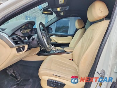 Zdjęcie 7 z 14 samochodu: 2017 BMW X5 SDRIVE35I VIN:5UXKR2C39H0U22326 - miniatura