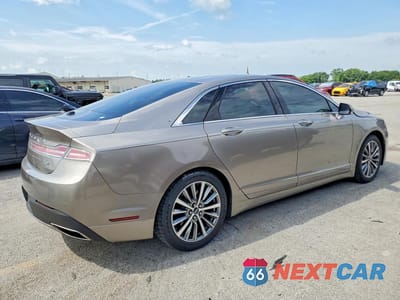 Trzecie zdjęcie samochodu z tyłu: 2020 LINCOLN MKZ VIN:3LN6L5A94LR603190 - miniatura