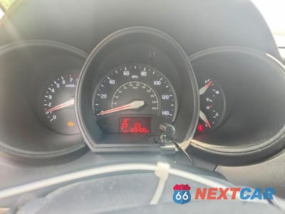 Zdjęcie 9 z 12 samochodu: 2014 KIA RIO LX VIN:KNADM4A32E6361950 - miniatura