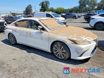 Czwarte zdjęcie samochodu z boku: 2021 LEXUS ES 350 BASE VIN:58ADZ1B15MU109964 - miniatura