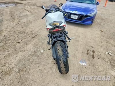 Czwarte zdjęcie samochodu z boku: 2025 KAWASAKI ZX636 K VIN:JKBZXJJ14SA029410 - miniatura