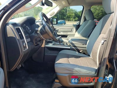 Zdjęcie 7 z 12 samochodu: 2013 RAM 1500 SLT VIN:1C6RR7LT5DS558973 - miniatura