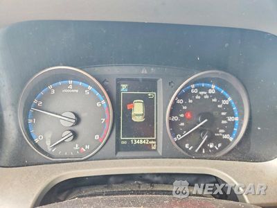 Zdjęcie 9 z 13 samochodu: 2018 TOYOTA RAV4 XLE VIN:2T3WFREV6JW412695 - miniatura