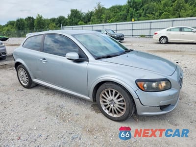 Czwarte zdjęcie samochodu z boku: 2008 VOLVO C30 T5 VIN:YV1MK672X82063882 - miniatura