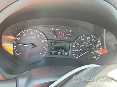 Zdjęcie 9 z 13 samochodu: 2016 NISSAN SENTRA S VIN:3N1AB7AP5GY302874 - miniatura