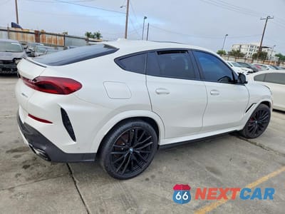 Trzecie zdjęcie samochodu z tyłu: 2024 BMW X6 XDRIVE40I VIN:5UX33EX06R9U92371 - miniatura