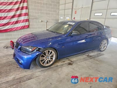 2011 BMW 328 I WBAPH7C50BE682906 - główne zdjęcie licytacji z USA - miniatura
