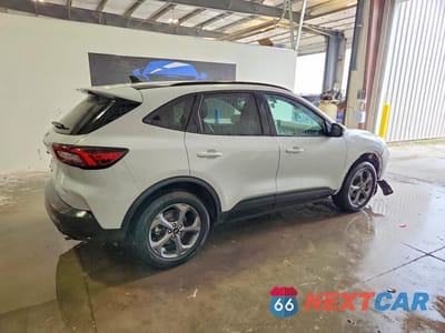 Trzecie zdjęcie samochodu z tyłu: 2025 FORD ESCAPE ST LINE SELECT VIN:1FMCU9NA5SUB03669 - miniatura