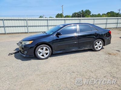 2014 TOYOTA CAMRY SE 4T1BF1FK8EU821672 - główne zdjęcie licytacji z USA - miniatura