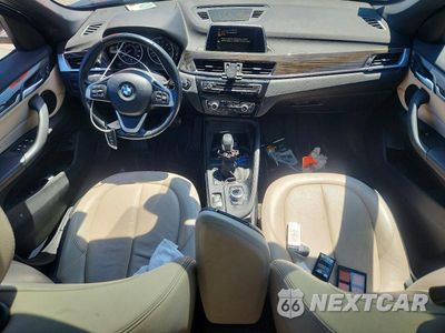 Zdjęcie 8 z 13 samochodu: 2017 BMW X1 XDRIVE28I VIN:WBXHT3C36H5F72468 - miniatura