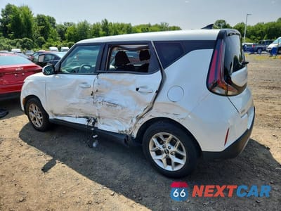 Drugie zdjęcie samochodu z przodu: 2023 KIA SOUL LX VIN:KNDJ23AU7P7876194 - miniatura