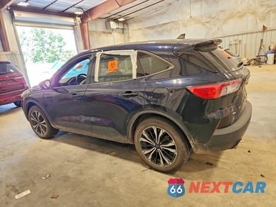 Drugie zdjęcie samochodu z przodu: 2021 FORD ESCAPE SE VIN:1FMCU9G64MUB32723 - miniatura