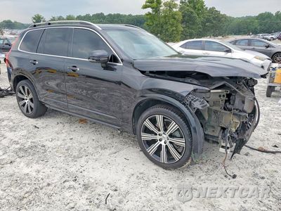 Czwarte zdjęcie samochodu z boku: 2016 VOLVO XC90 T6 VIN:YV4A22PK5G1075540 - miniatura