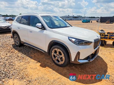 Czwarte zdjęcie samochodu z boku: 2023 BMW X1 XDRIVE28I VIN:WBX73EF08P5W06754 - miniatura