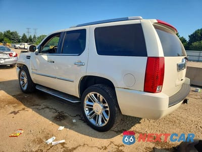 Drugie zdjęcie samochodu z przodu: 2008 CADILLAC ESCALADE LUXURY VIN:1GYFK63838R227208 - miniatura