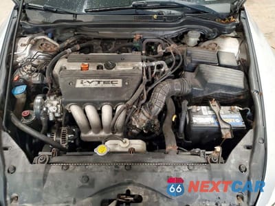 Zdjęcie 11 z 13 samochodu: 2004 HONDA ACCORD VIN:1HGCM56804A010525 - miniatura
