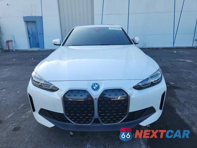 Piąte zdjęcie samochodu w środku: 2022 BMW I4 EDRIVE 40 VIN:WBY73AW02NFM89328 - miniatura