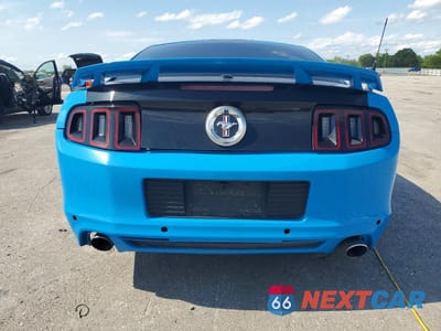 Zdjęcie 6 z 12 samochodu: 2014 FORD MUSTANG VIN:1ZVBP8AM0E5245120 - miniatura