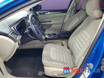 Zdjęcie 7 z 12 samochodu: 2019 FORD FUSION SE VIN:3FA6P0HDXKR217867 - miniatura