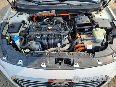 Zdjęcie 11 z 12 samochodu: 2016 HYUNDAI SONATA PLUG-IN HYBRID LIMITED VIN:KMHE54L29GA021523 - miniatura