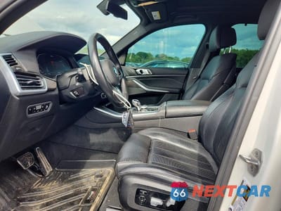 Zdjęcie 7 z 12 samochodu: 2021 BMW X5 XDRIVE45E VIN:5UXTA6C07M9E75429 - miniatura