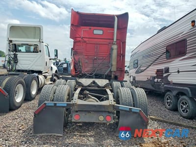 Zdjęcie 6 z 14 samochodu: 1999 VOLVO VN VIN:4VG7DAJH5XN783141 - miniatura